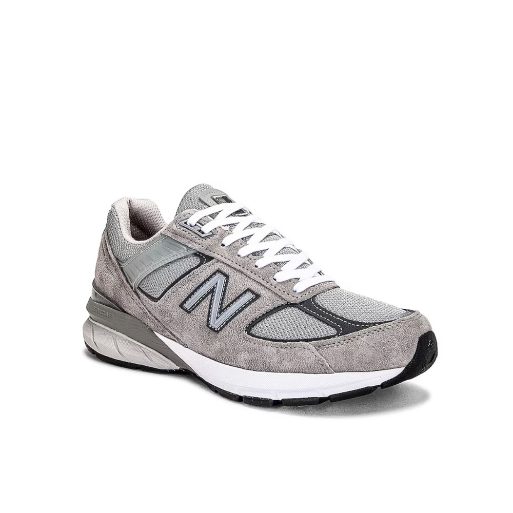 New Balance 990v5
